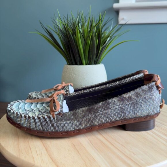 Stuart Weitzman 9 M Loafers Aqua Washed Boa Snake Sioux - Picture 2 of 10